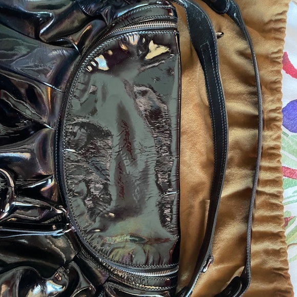 Gucci Iridescent Patent Leather Icon Bit Shoulder Bag - Picture 6 of 8